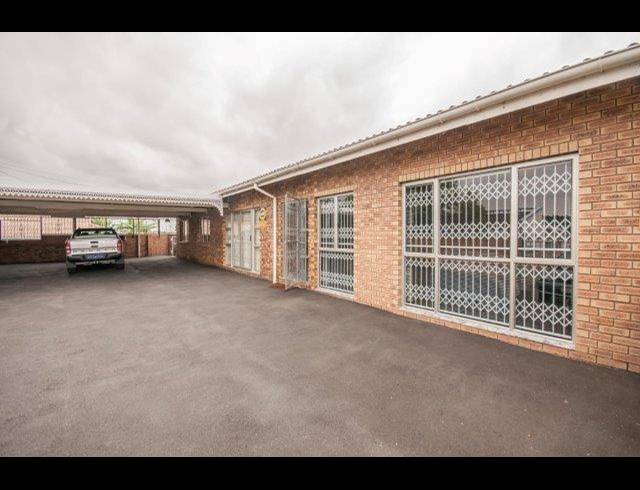 4 BEDROOM HOUSE FOR SALE IN RESERVOIR HILLS